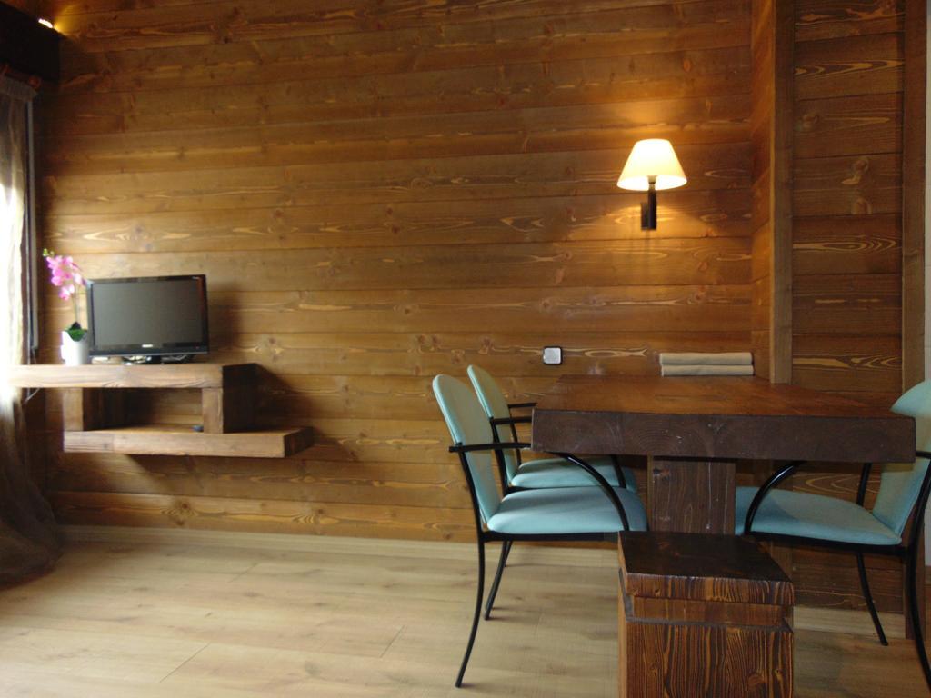 Hostal Piteus Сан-Льоренс-де-Моруньс Номер фото